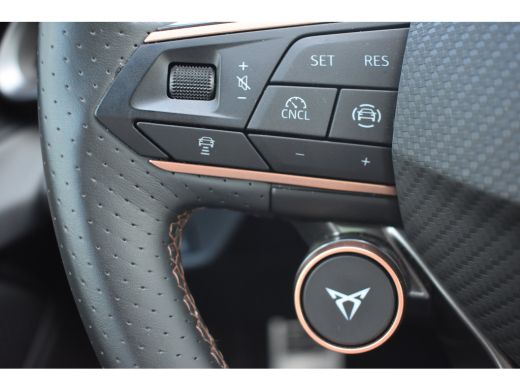 CUPRA Terramar 1.5 TSI e-Hybrid 272PK VZ Performance | TREKHAAK | PANORAMADAK | VERLENGDE FABR. GARANTIE | 360 C... ActivLease financial lease