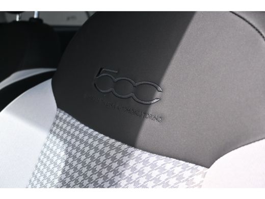 Fiat 500 1.0 Hybrid Torino Launch Edition 8 Jaar Garantie! | Navigatie | Dodehoek-Detectie | Full-LED | Pa... ActivLease financial lease