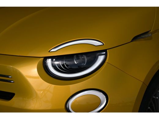 Fiat 500 1.0 Hybrid Torino Launch Edition 8 Jaar Garantie! | Navigatie | Dodehoek-Detectie | Full-LED | Pa... ActivLease financial lease