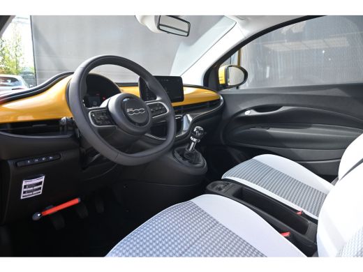 Fiat 500 1.0 Hybrid Torino Launch Edition 8 Jaar Garantie! | Navigatie | Dodehoek-Detectie | Full-LED | Pa... ActivLease financial lease