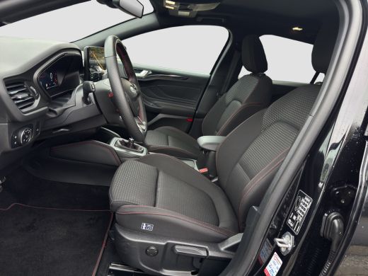 Ford Focus Wagon 1.0 Hybrid ST Line X | Pano | Winter Pack | Adap. Cruise | Navigatie | Carplay ActivLease financial lease