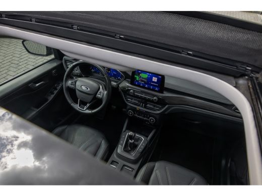 Ford Kuga 1.5 EcoBoost Vignale | Full options | Incl. Trekhaak | Panoramadak | 1800kg trekgewicht ActivLease financial lease