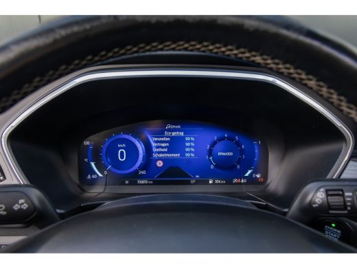 Ford Kuga 1.5 EcoBoost Vignale | Full options | Incl. Trekhaak | Panoramadak | 1800kg trekgewicht ActivLease financial lease