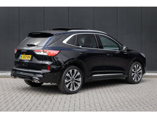 Ford Kuga 1.5 EcoBoost Vignale | Full options | Incl. Trekhaak | Panoramadak | 1800kg trekgewicht ActivLease financial lease