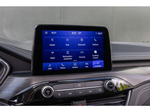 Ford Kuga 1.5 EcoBoost Vignale | Full options | Incl. Trekhaak | Panoramadak | 1800kg trekgewicht ActivLease financial lease