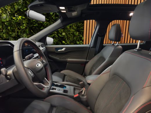 Ford Kuga 2.5 PHEV ST-Line X | Panoramadak | Adaptive Cruise | 360 Camera ActivLease financial lease
