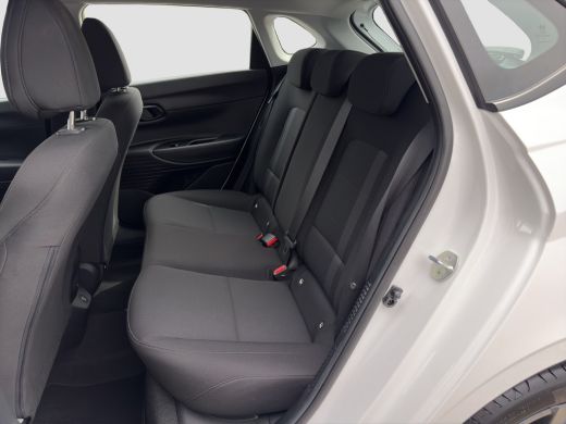 Hyundai i20 1.0 T-GDI 100pk Comfort | Airco | Camera | Carplay | Cruise control | Dodehoek detectie | Navigat... ActivLease financial lease