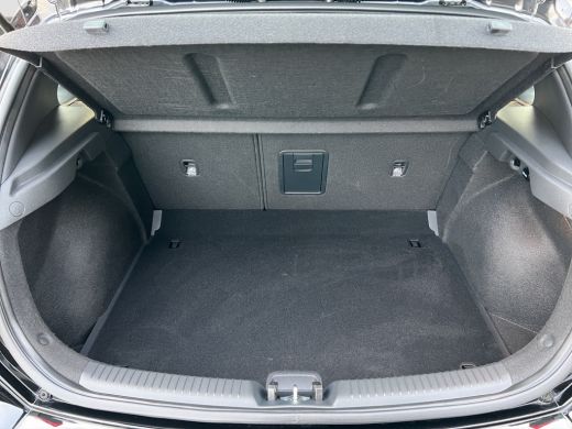 Hyundai i30 1.5 T-GDi 160pk MHEV N-Line Camera | Dodehoek detectie | Bestuurdersstoel met geheugen | Draadloo... ActivLease financial lease