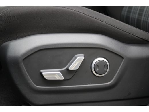 Hyundai Santa Fe 1.6 T-GDI PHEV Comfort Smart 4WD 7p. | Elektrisch bedienbare achterklep ActivLease financial lease