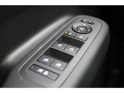Hyundai Santa Fe 1.6 T-GDI PHEV Comfort Smart 4WD 7p. | Elektrisch bedienbare achterklep ActivLease financial lease