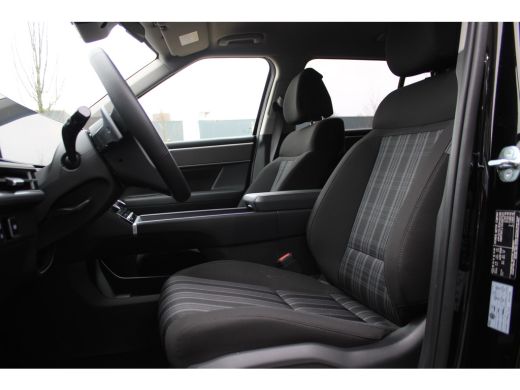 Hyundai Santa Fe 1.6 T-GDI PHEV Comfort Smart 4WD 7p. | Elektrisch bedienbare achterklep ActivLease financial lease