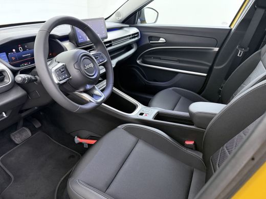 Jeep Avenger 1.2 e-Hybrid Summit | Achteruitrijcamera | Airco (automatisch) | Apple Carplay/Android Auto|telef... ActivLease financial lease