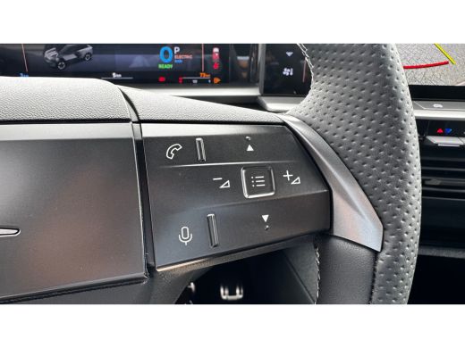 Opel Grandland Ultimate | 7,4 kW boordlader | Draadloze telefoonlader (Inductie) | Elektronische klimaatregeling... ActivLease financial lease