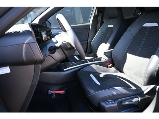 Opel Mokka 1.2 Turbo Hybrid GS 145pk | Massage | Navigatie | Achteruitrijcamera | Adaptive Cruise | Apple Ca... ActivLease financial lease