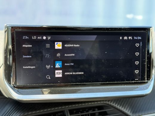 Peugeot 2008 1.2 Hybrid 145 Allure 360 camera | Keyless | Adaptive cruise control | Apple carplay & Android auto ActivLease financial lease