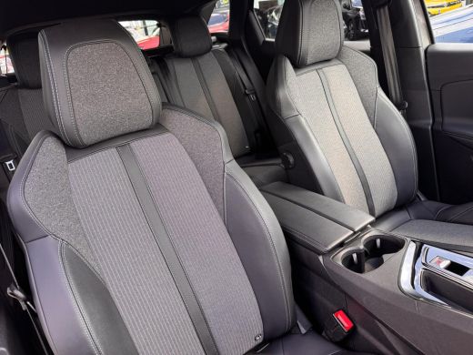 Peugeot 3008 1.6 HYbrid 225PK Allure Pack Business | Camera | Navigatie | Apple Carplay / Android Auto | Cruis... ActivLease financial lease