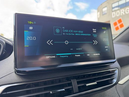 Peugeot 3008 1.6 HYbrid 225PK Allure Pack Business | Camera | Navigatie | Apple Carplay / Android Auto | Cruis... ActivLease financial lease