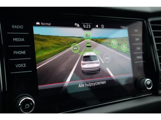 Skoda Kodiaq 1.5 TSI MHEV Sportline Business 150PK | Achteruitrijcamera | Dodehoek detectie | Keyless entry ActivLease financial lease