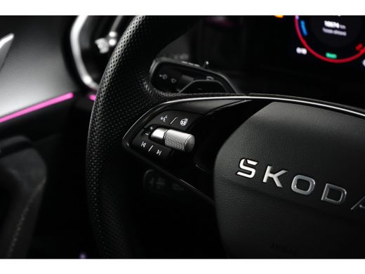 Skoda Kodiaq Skoda 1.5 TSI iV 204pk Sportline | Achteruitrijcamera | Dode-hoek detectie | Elektrische stoelen ... ActivLease financial lease