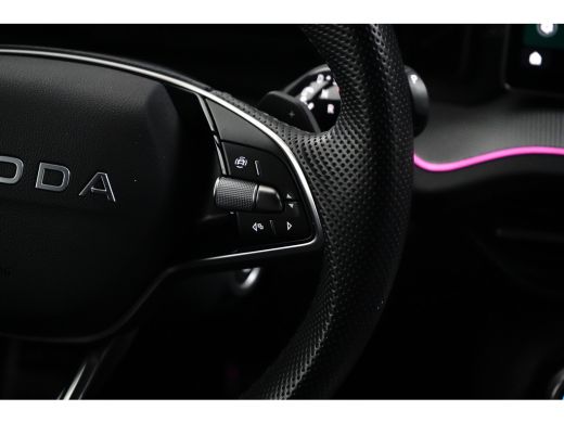 Skoda Kodiaq Skoda 1.5 TSI iV 204pk Sportline | Achteruitrijcamera | Dode-hoek detectie | Elektrische stoelen ... ActivLease financial lease