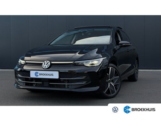 Volkswagen Golf 1.5 eHybrid Style Edition | Panoramadak | Camera | Elektrische stoel | Dodehoek Detectie | ActivLease financial lease