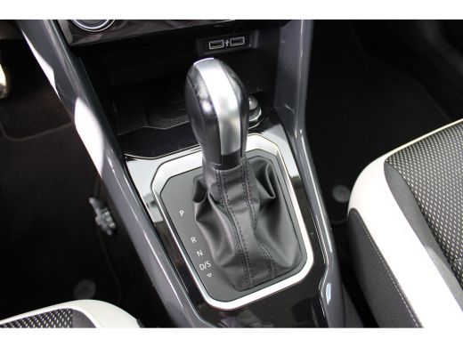Volkswagen T-Roc 1.5 TSI Sport | AUTOMAAT | Navigatie | Adaptieve Cruise Control | Bluetooth | Climate Control | |... ActivLease financial lease