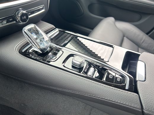Volvo  S60 2.0 Recharge T6 AWD Inscription | BLIS | Camera | Stoel + Stuur verwarming | Elektrische stoelen ... ActivLease financial lease