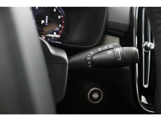 Volvo  XC40 T2 Inscription | Stoel en stuurwielverwarming | Adaptieve Cruise control | Lederen bekleding | Pa... ActivLease financial lease