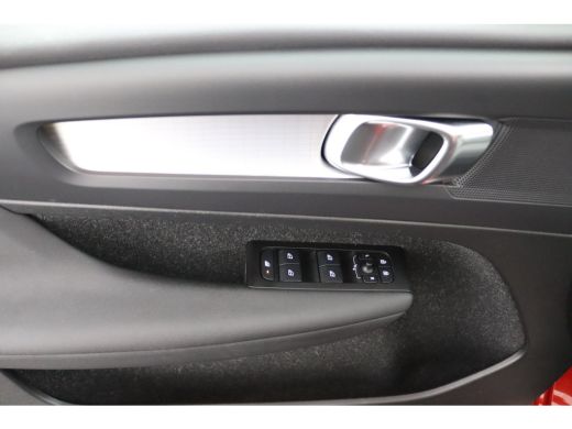 Volvo  XC40 T4 Recharge R-Design Expression | SoH 83% | Adaptieve Cruise control | Stoel en stuurwielverwarmi... ActivLease financial lease