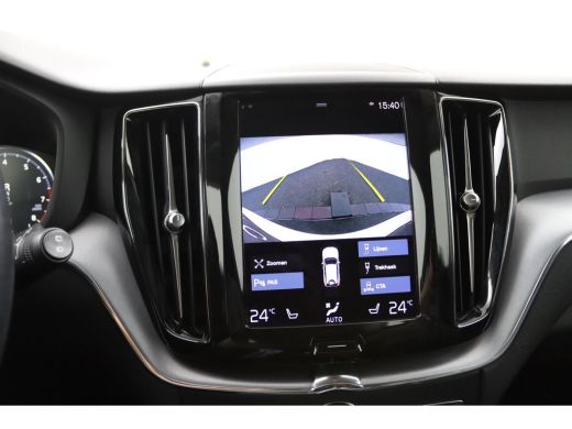 Volvo  XC60 B5 Black Pack | Trekhaak 2300KG! | Camera | Adaptive Cruise | BLIS | Stoelverwarming | Verwarmbar... ActivLease financial lease