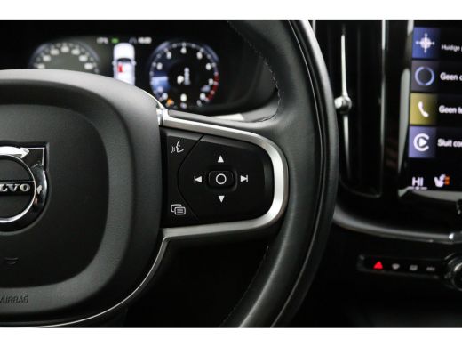 Volvo  XC60 B5 Black Pack | Trekhaak 2300KG! | Camera | Adaptive Cruise | BLIS | Stoelverwarming | Verwarmbar... ActivLease financial lease