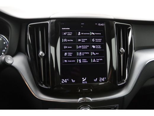 Volvo  XC60 B5 Black Pack | Trekhaak 2300KG! | Camera | Adaptive Cruise | BLIS | Stoelverwarming | Verwarmbar... ActivLease financial lease