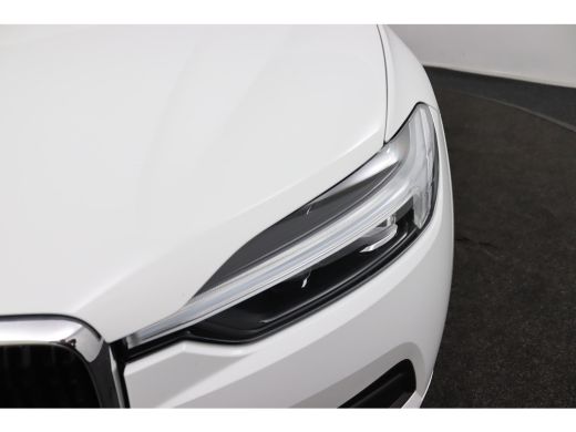 Volvo  XC60 B5 Black Pack | Trekhaak 2300KG! | Camera | Adaptive Cruise | BLIS | Stoelverwarming | Verwarmbar... ActivLease financial lease