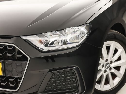 Audi A1 Sportback Sportback 30 TFSI Sport Automaat (APPLE CARPLAY, VIRTUAL DASHBOARD, GROOT NAVI, STOELVERWARMING, ... ActivLease financial lease