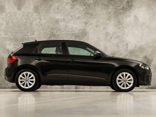 Audi A1 Sportback Sportback 30 TFSI Sport Automaat (APPLE CARPLAY, VIRTUAL DASHBOARD, GROOT NAVI, STOELVERWARMING, ... ActivLease financial lease