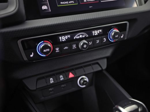 Audi A1 Sportback Sportback 30 TFSI Sport Automaat (APPLE CARPLAY, VIRTUAL DASHBOARD, GROOT NAVI, STOELVERWARMING, ... ActivLease financial lease
