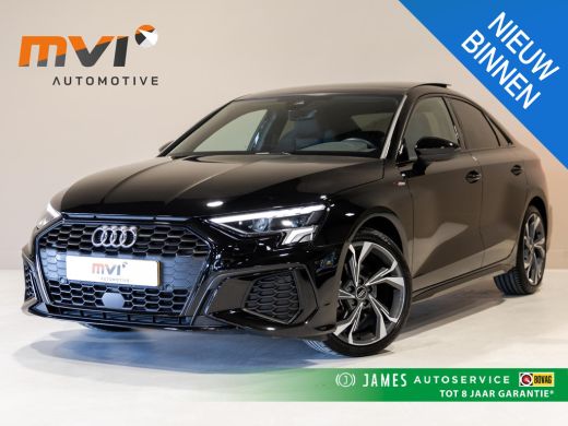 Audi A3 Limousine 30 TFSI 2x S-Line edition / 110pk / Panorama dak / Trekhaak / ActivLease financial lease