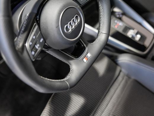 Audi A3 Limousine 30 TFSI 2x S-Line edition / 110pk / Panorama dak / Trekhaak / ActivLease financial lease