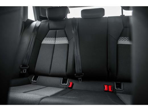 Audi A3 Sportback 40 TFSI e Advanced edition | Panoramadak | Stoelverwarming | ACC | Dode hoek | ActivLease financial lease