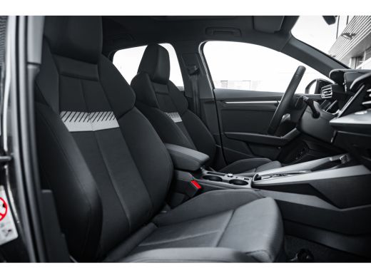 Audi A3 Sportback 40 TFSI e Advanced edition | Panoramadak | Stoelverwarming | ACC | Dode hoek | ActivLease financial lease