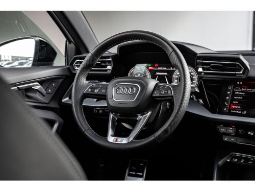 Audi A3 Sportback 45 TFSI e S edition Competition | Carbon Spoiler | Panoramadak | Stoelverwarming | Acht... ActivLease financial lease