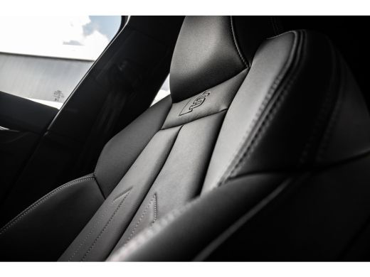 Audi A3 Sportback 45 TFSI e S edition Competition | Carbon Spoiler | Panoramadak | Stoelverwarming | Acht... ActivLease financial lease