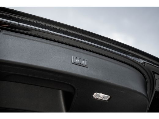 Audi Q5 55 TFSI e S edition Competition | Trekhaak | Stoelverwarming | Adaptive Cruise Control | ActivLease financial lease