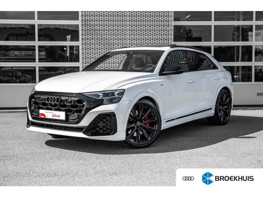 Audi Q8 55 TFSI e quattro Pro Line Advanced| Panoramadak | Nachtzichtassistent | B&O | Vierwielbesturing ... ActivLease financial lease