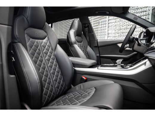 Audi Q8 55 TFSI e quattro Pro Line Advanced| Panoramadak | Nachtzichtassistent | B&O | Vierwielbesturing ... ActivLease financial lease