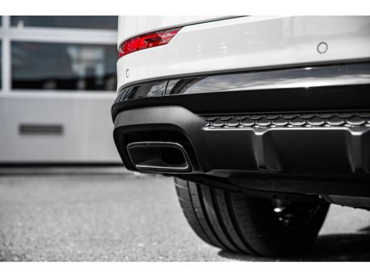 Audi Q8 55 TFSI e quattro Pro Line Advanced| Panoramadak | Nachtzichtassistent | B&O | Vierwielbesturing ... ActivLease financial lease