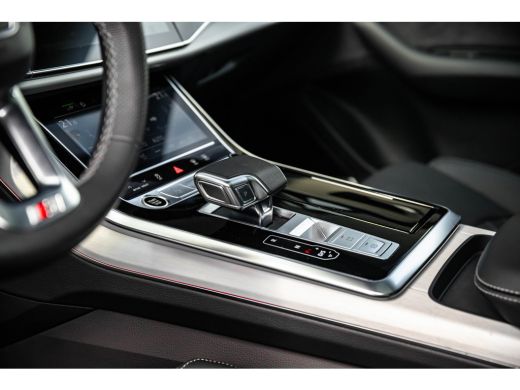 Audi Q8 60 TFSI e quattro Pro Line S Competition ABT Aero Package | Panoramadak | Trekhaak | Remote Park ... ActivLease financial lease