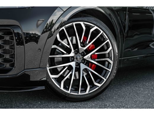 Audi Q8 60 TFSI e quattro Pro Line S Competition ABT Aero Package | Panoramadak | Trekhaak | Remote Park ... ActivLease financial lease