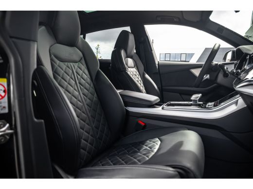 Audi Q8 60 TFSI e quattro Pro Line S Competition ABT Aero Package | Panoramadak | Trekhaak | Remote Park ... ActivLease financial lease