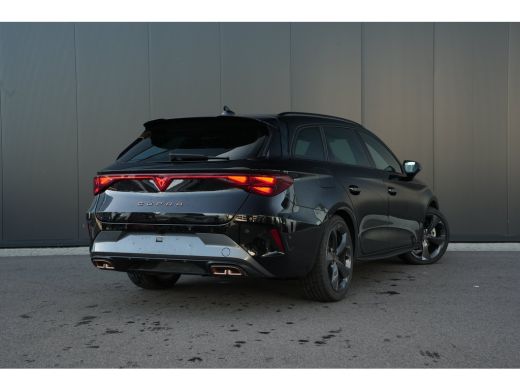 CUPRA Leon Sportstourer 1.5 TSI e-Hybrid 204pk Business | Panoramadak | Sennheiser | Camera | Stoel & Stuurverwarming | 18" ActivLease financial lease